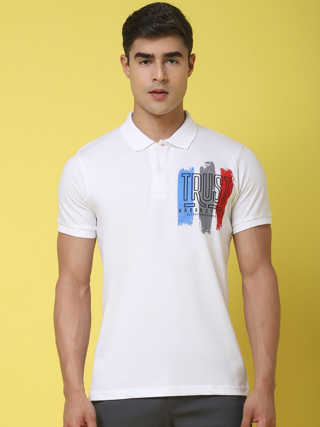 

Rodamo Typography Printed Polo Collar Slim Fit T-shirt, White