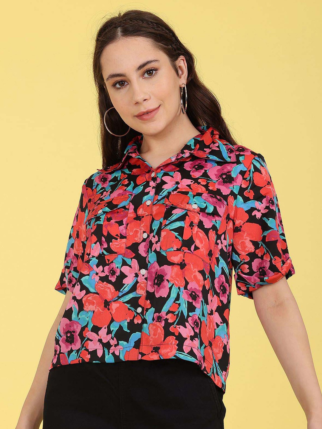 

Flying Machine Floral Printed 2 pocket Casual Shirt, Orange