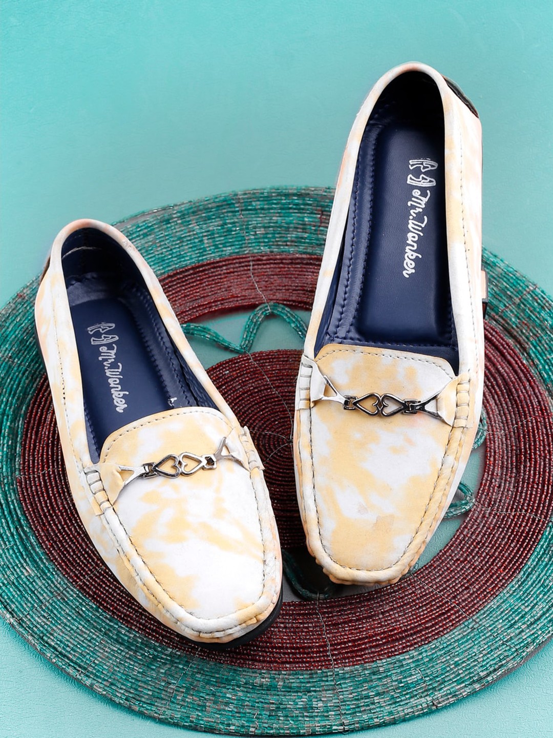 

mr wonker Women Printed Slip-On Loafers, Peach