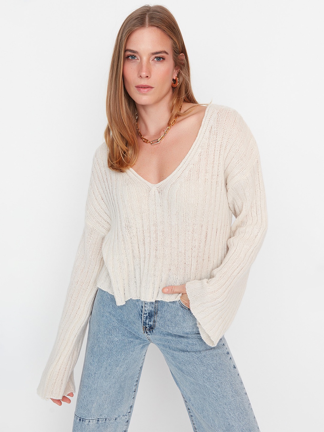 

Trendyol V-Neck Regular Cotton Top, Off white