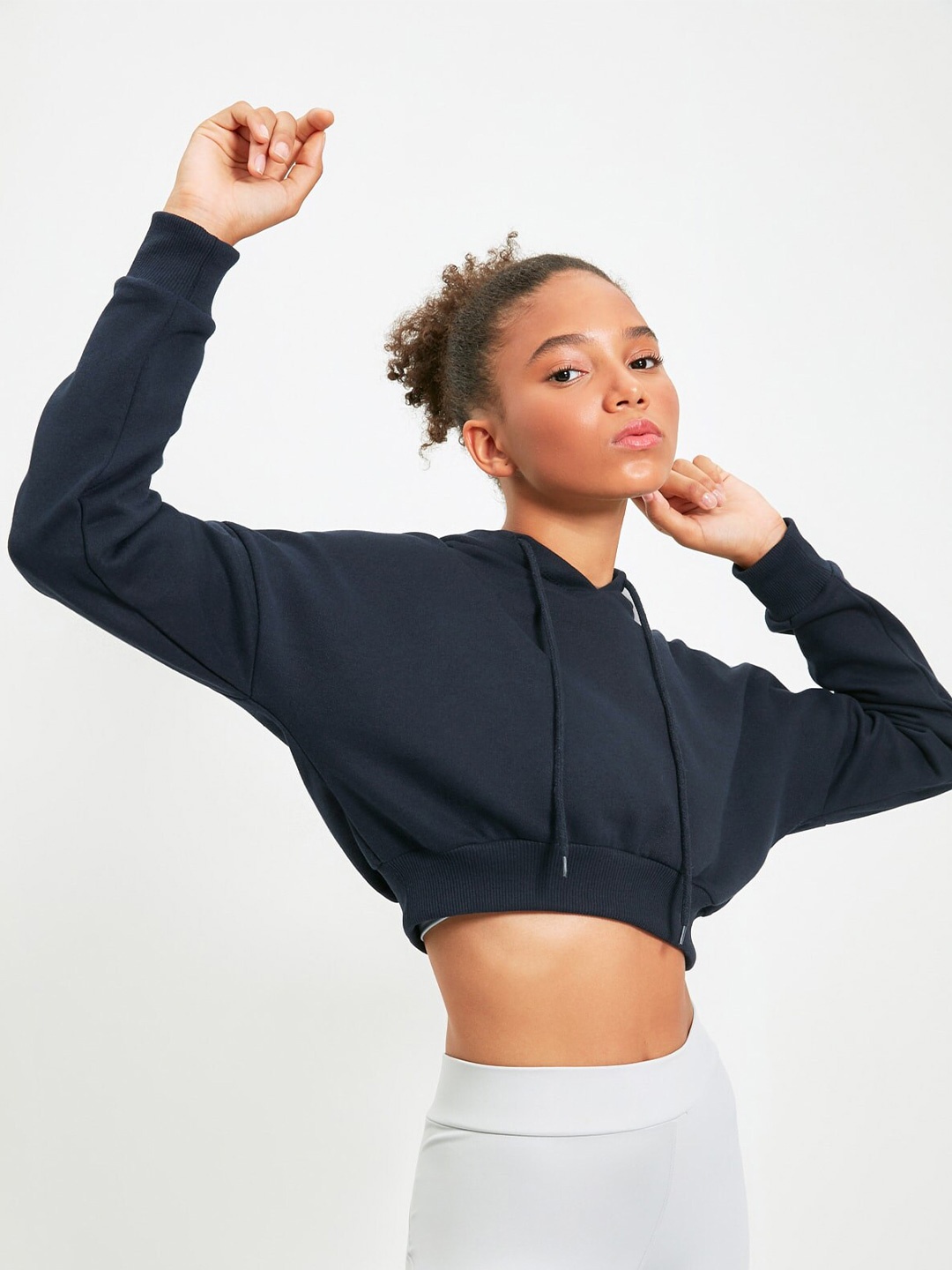 

Trendyol Hoody Neck Cotton Crop Sweatshirts, Navy blue