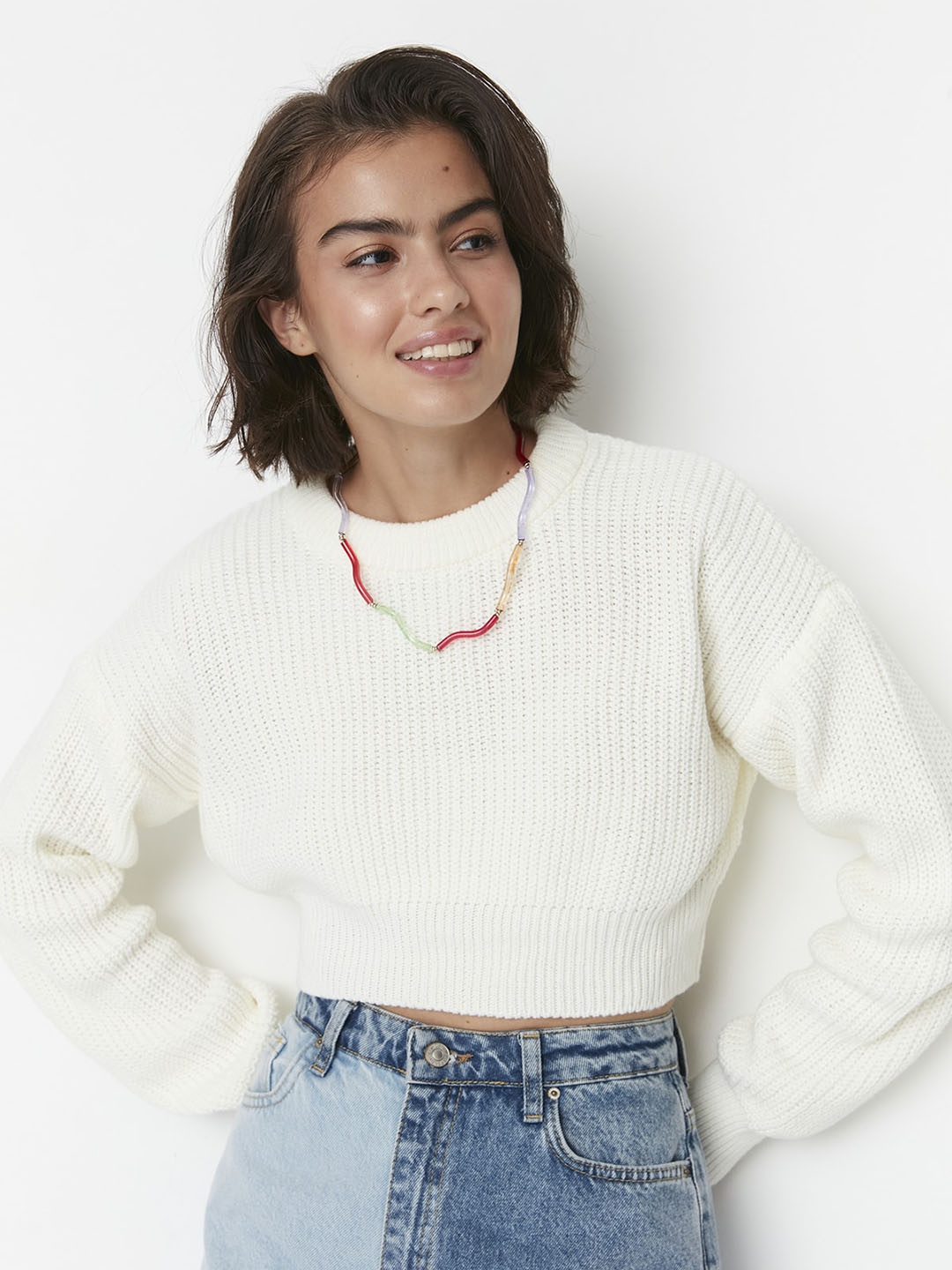 

Trendyol Round Neck Pullover Acrylic Swetshirt, White
