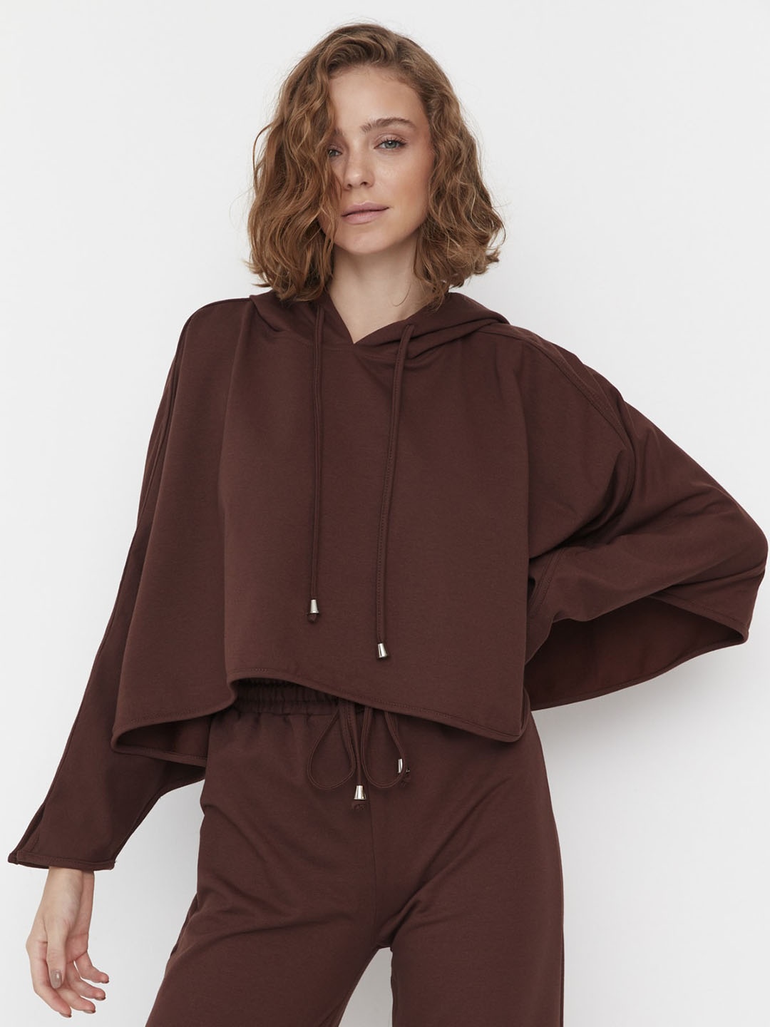 

Trendyol Hooded Pullover Sweatshirt, Brown