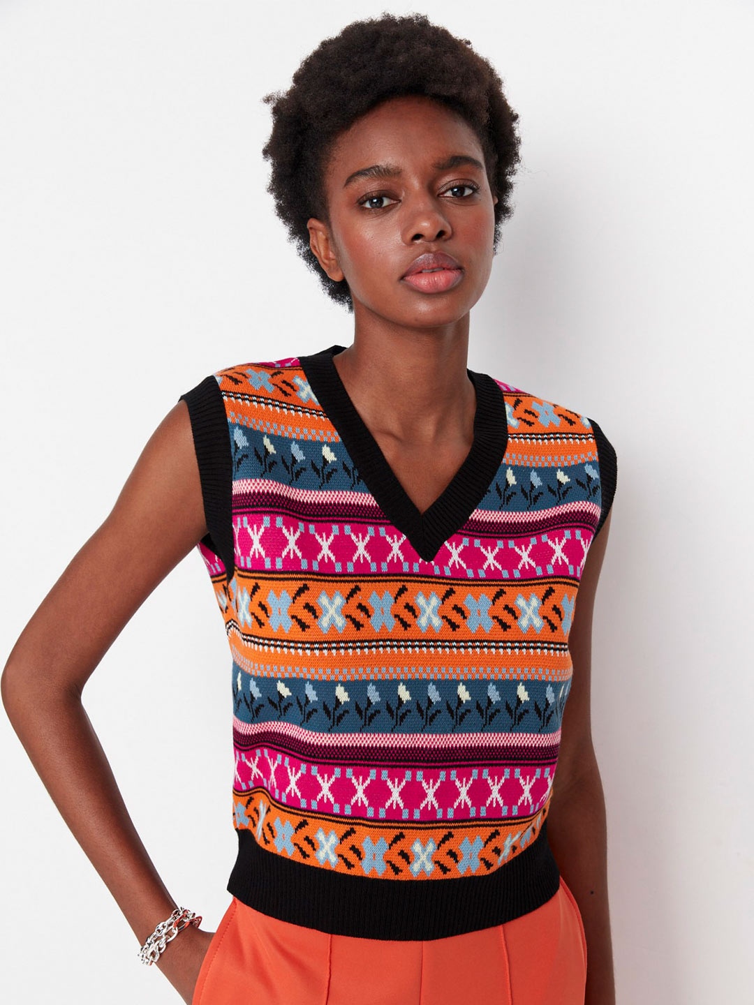 

Trendyol Quirky Printed V-Neck Pure Cotton Sweater Vest, Orange