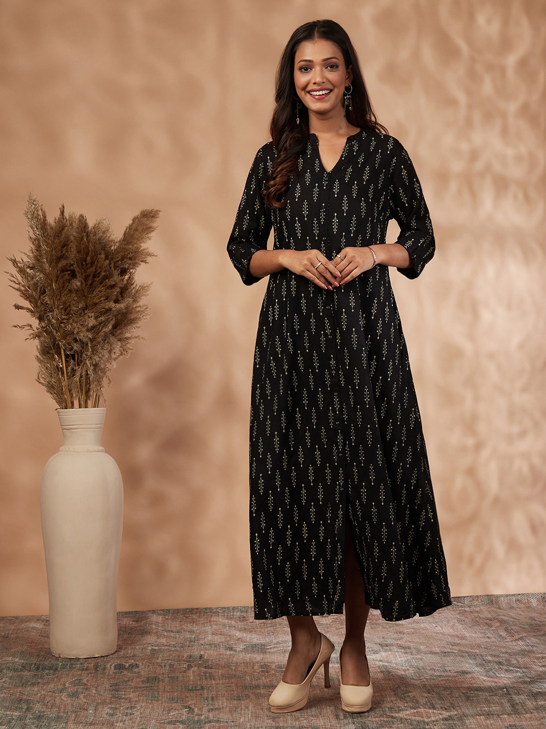 

IMARA Floral Printed A-Line Midi Ethnic Dress, Black