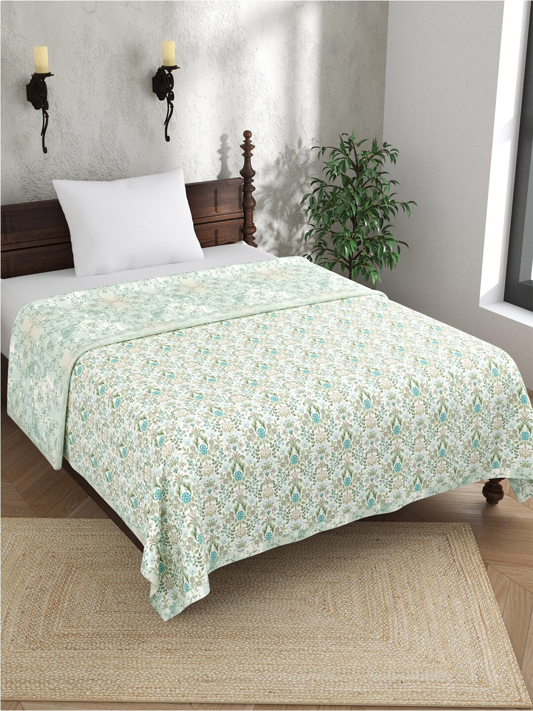 

EverHOME Sara Off White & Green Ethnic Motifs AC Room 120 GSM Cotton Single Bed Dohar