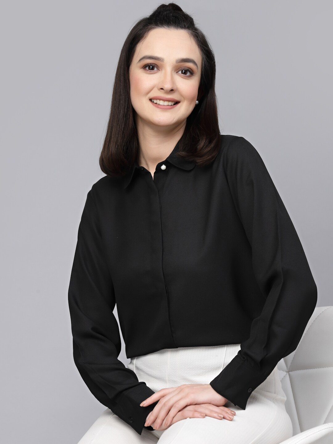 

Style Quotient Smart Opaque Spread Collar Formal Shirt, Black