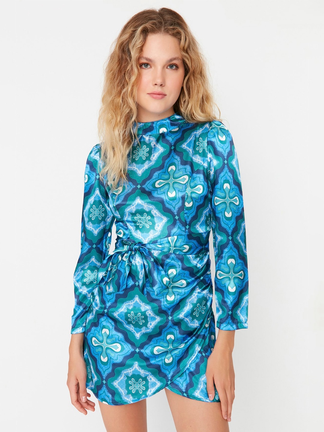 

Trendyol Floral Printed Mini Bodycon Dress With Belt, Blue