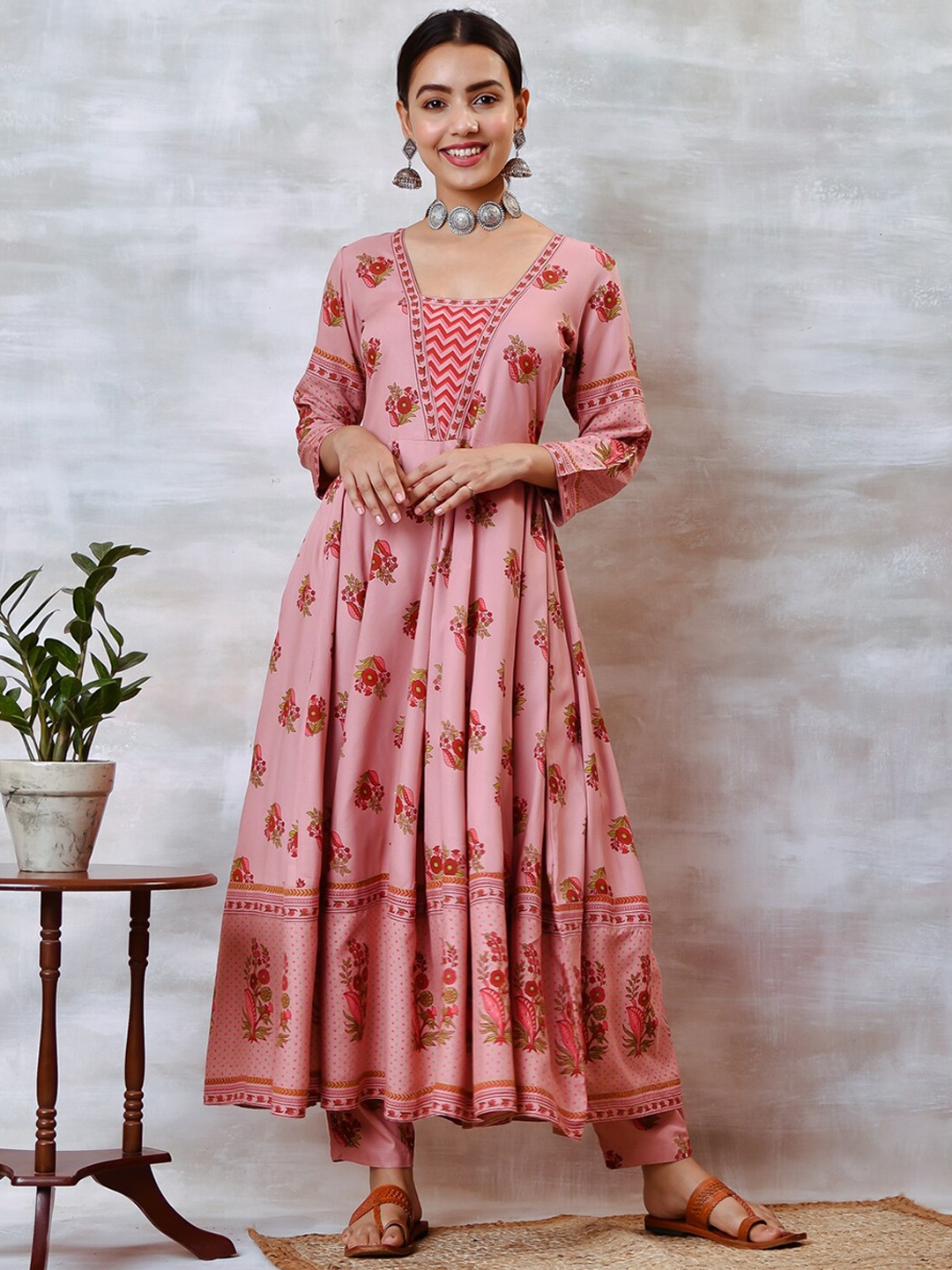 

Rustorange Floral Printed Anarkali Kurta with Trousers, Pink