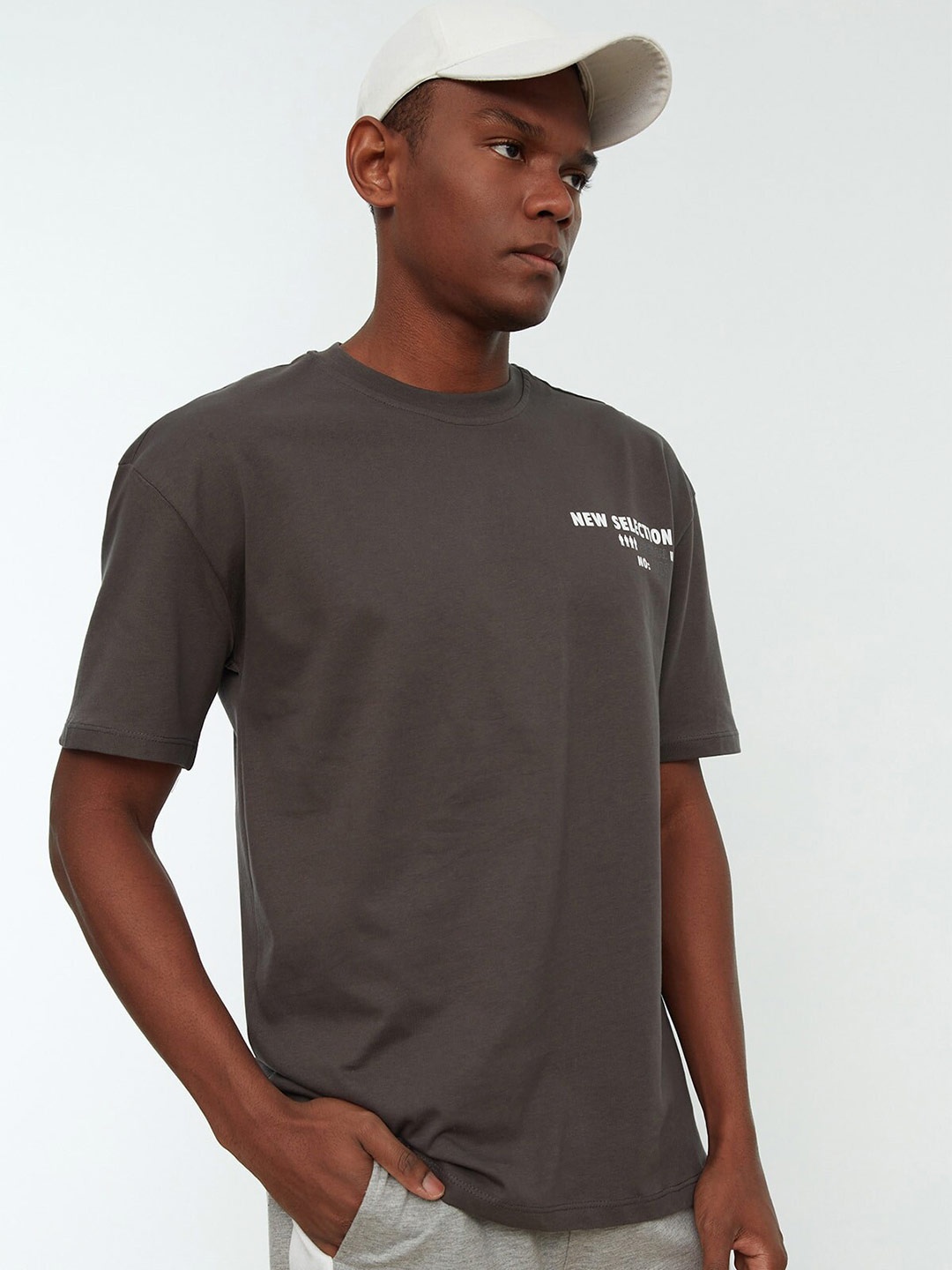 

Trendyol Drop Shoulder Sleeves Pure Cotton T-shirt, Grey