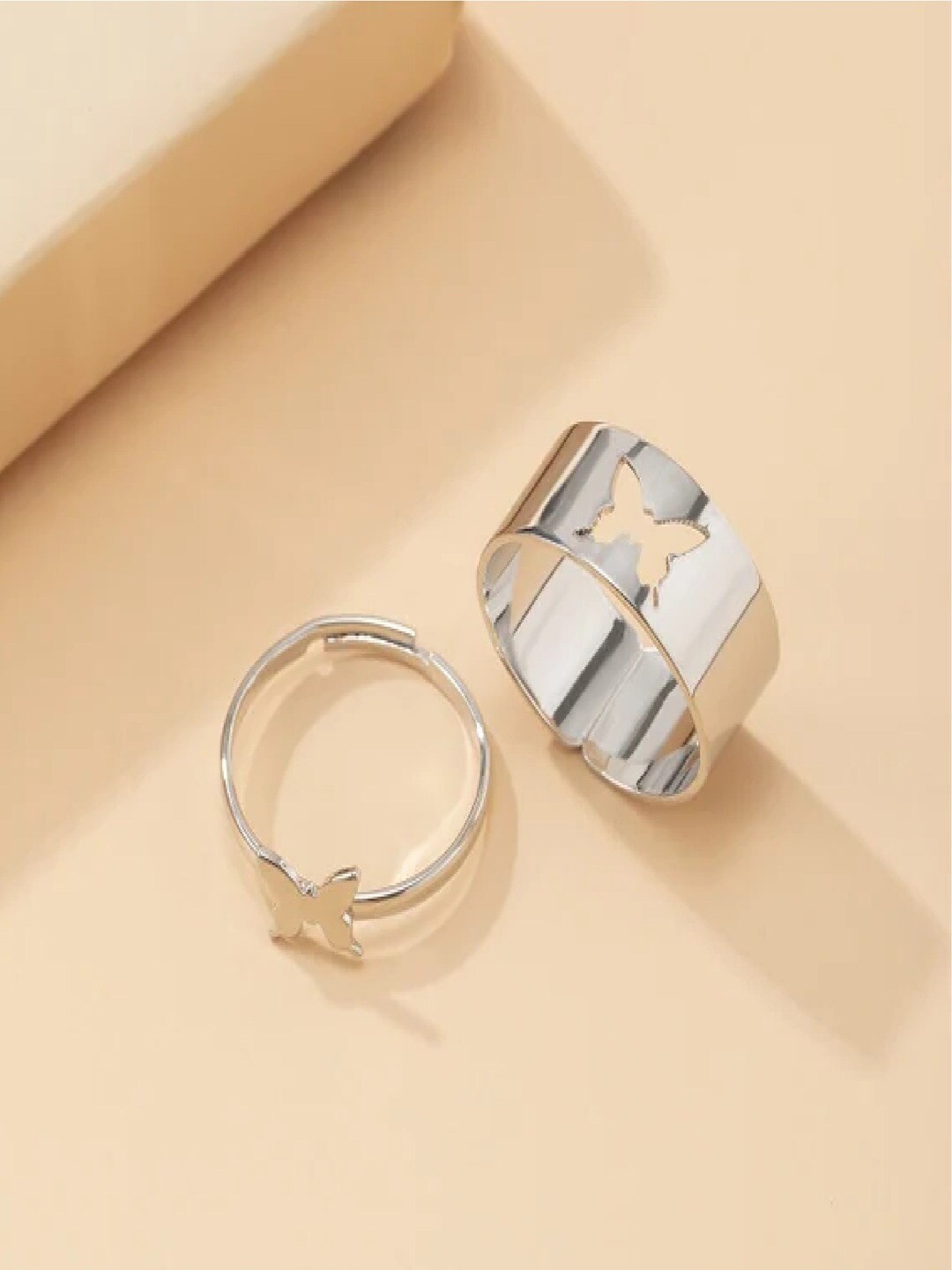 

UNIVERSITY TRENDZ Set Of 2 Silver-Plated With Butterfly-Charm Finger Ring