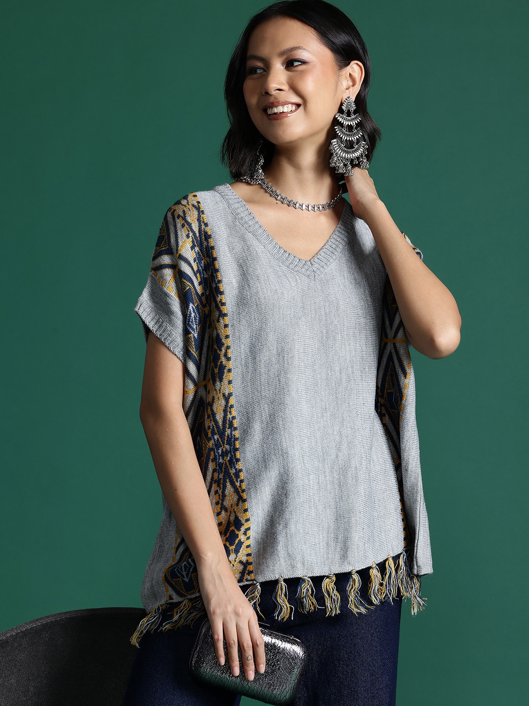 

Sangria Ethnic Motifs V-Neck Extended Sleeves Pullover, Grey