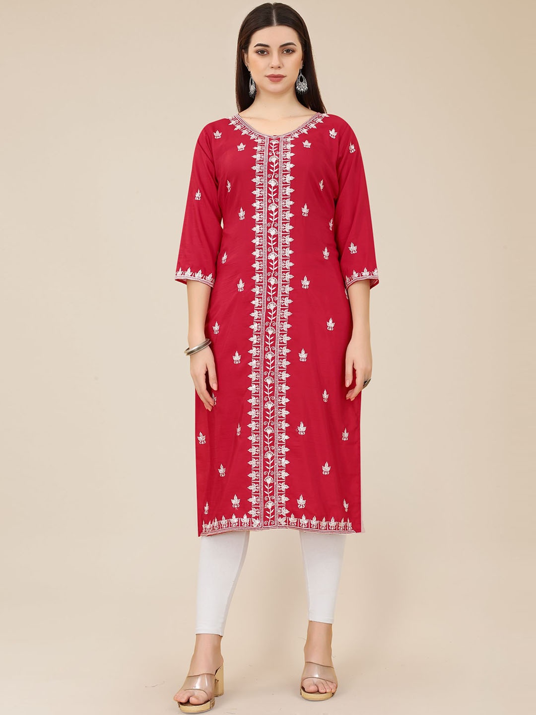

VAIRAGEE Ethnic Motifs Embroidered Straight Kurta, Red