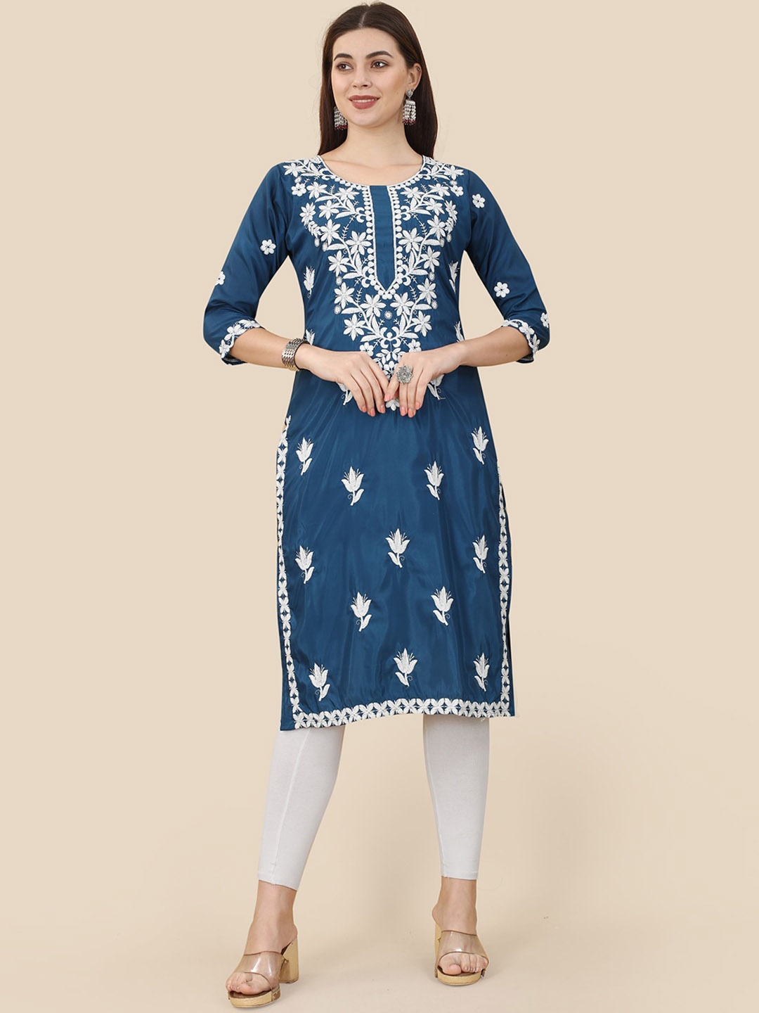 

VAIRAGEE Floral Embroidered Thread Work Kurta, Teal