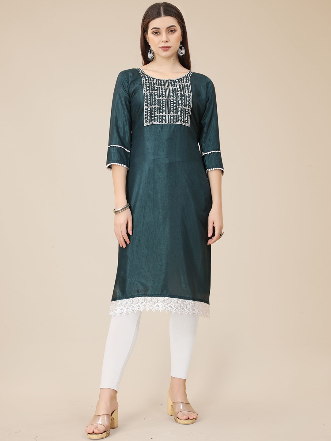 

VAIRAGEE Floral Yoke Design Thread Work Kurta, Teal