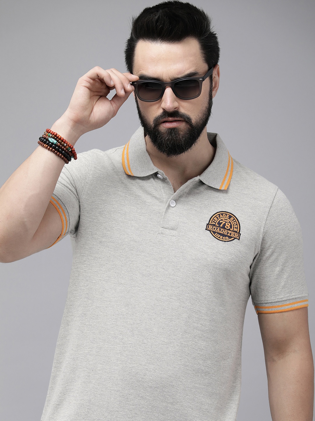 

Roadster Men Grey Melange Polo Collar T-shirt