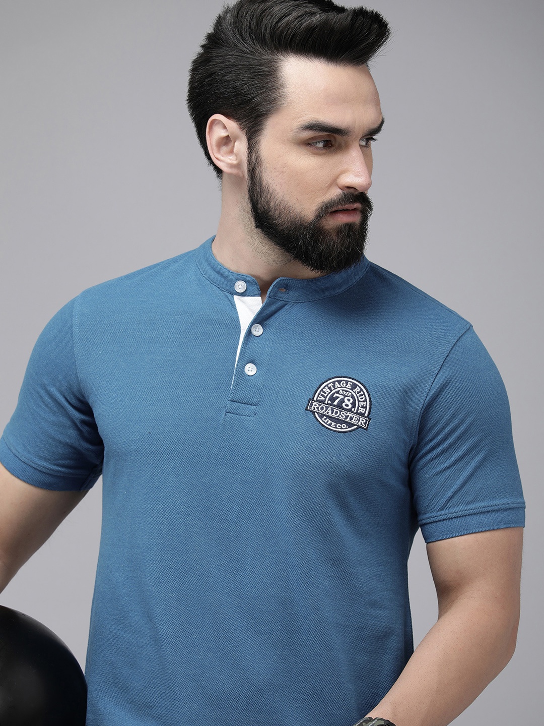 

Roadster Men Blue Polo Collar T-shirt