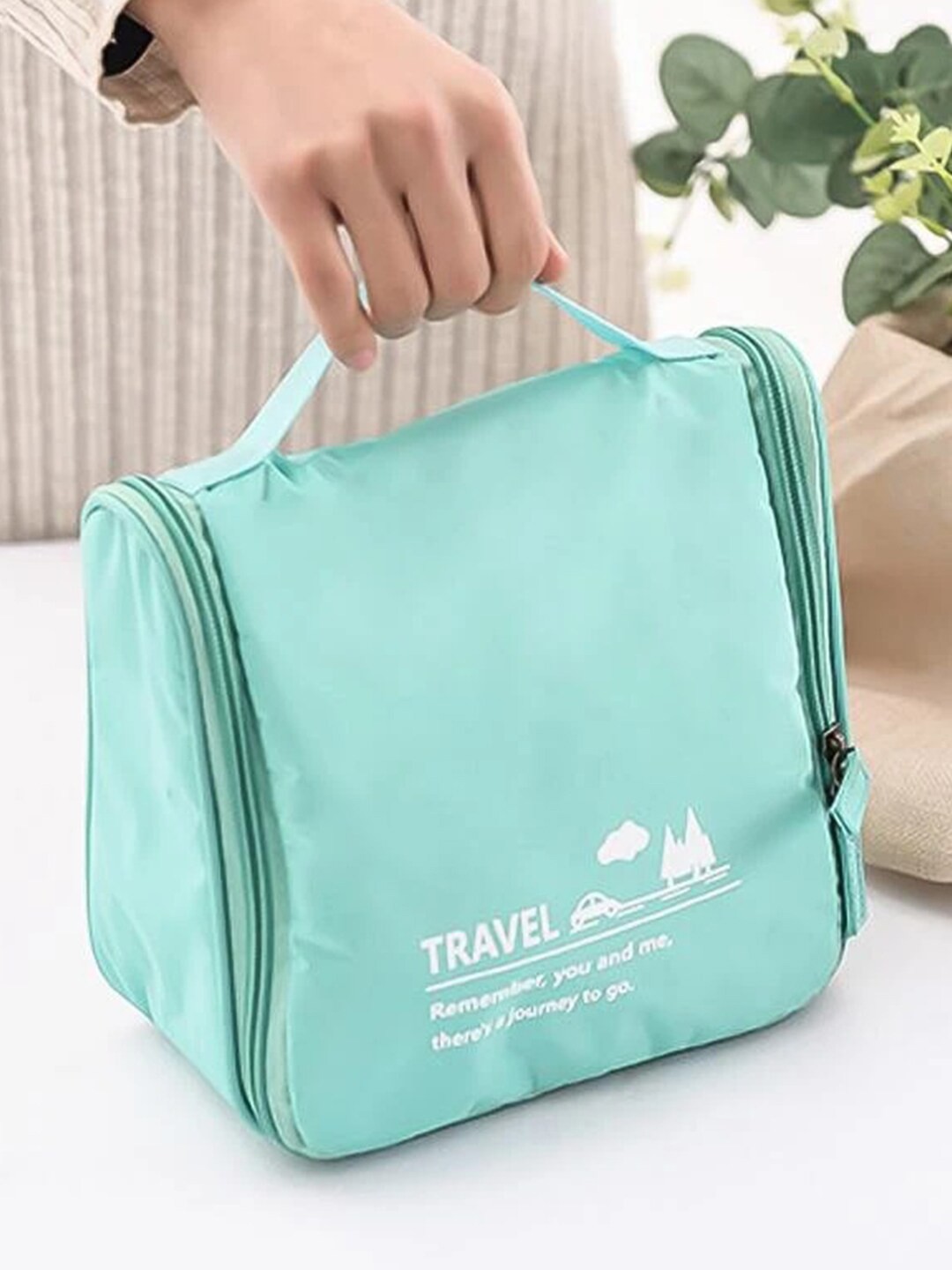 

MARKET99 Typography Printed Travel Pouch, Blue