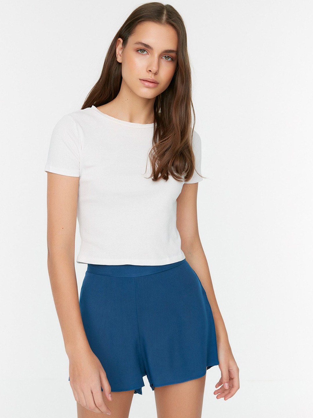 

Trendyol Women Mid-Rise Shorts, Blue