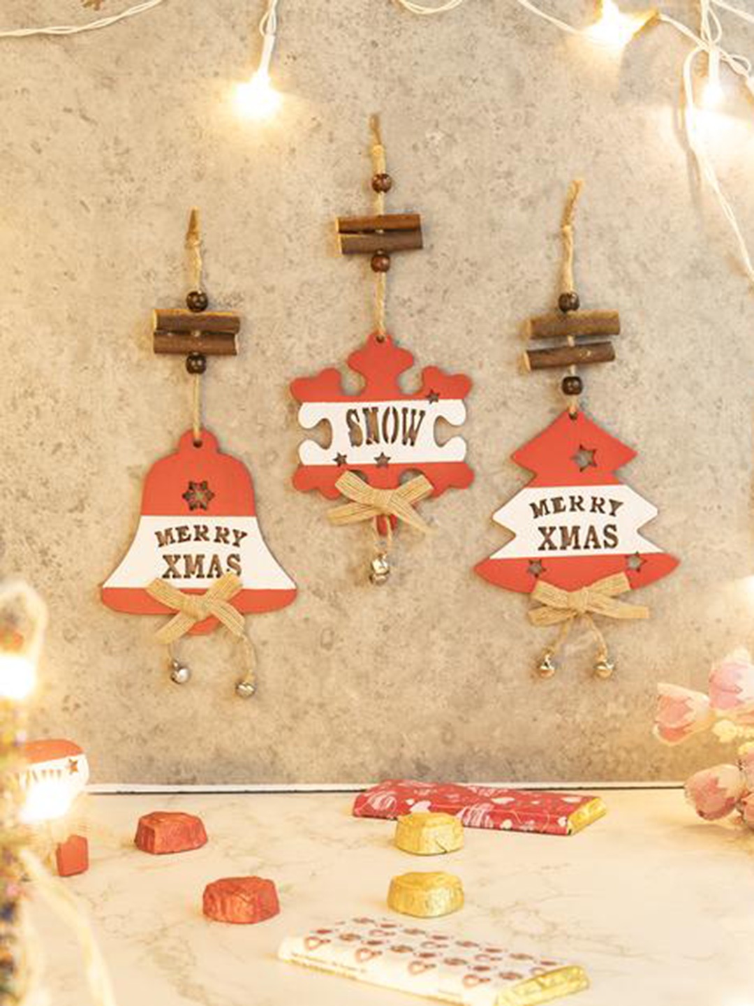 

MARKET99 2-Pcs Assorted Christmas Decor, Orange