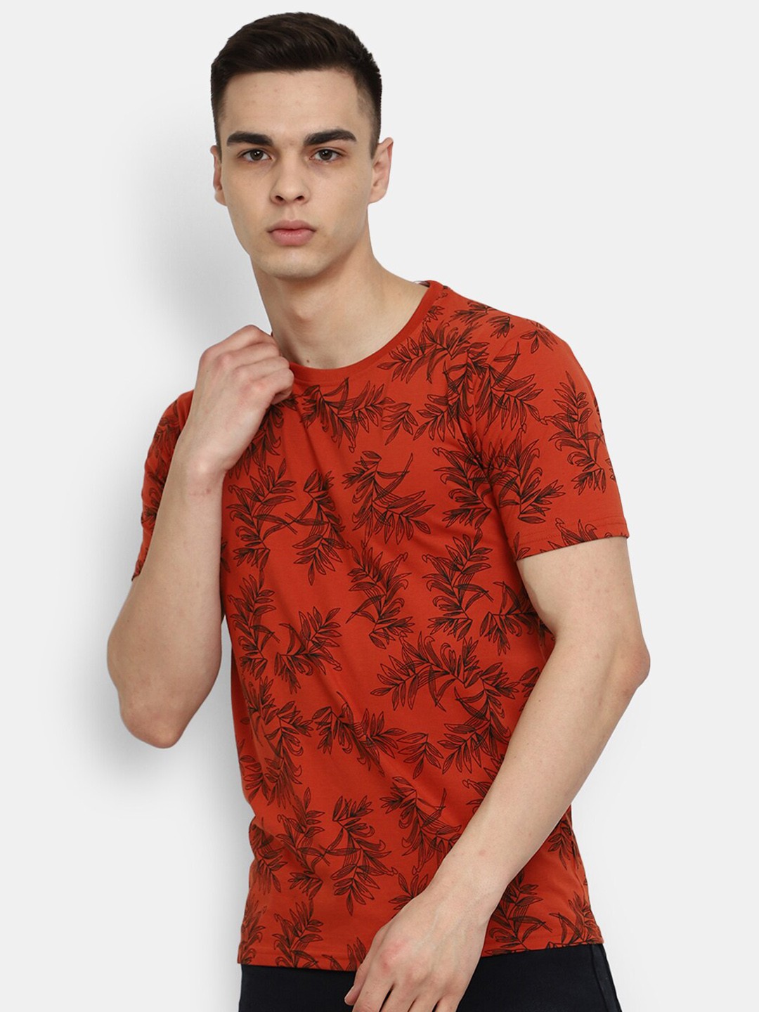 

V-Mart Floral Printed Cotton Slim Fit T-shirt, Rust