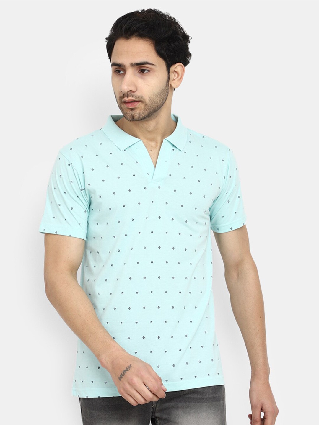 

V-Mart Conversational Printed Polo Collar Slim Fit Cotton T-shirt, Blue