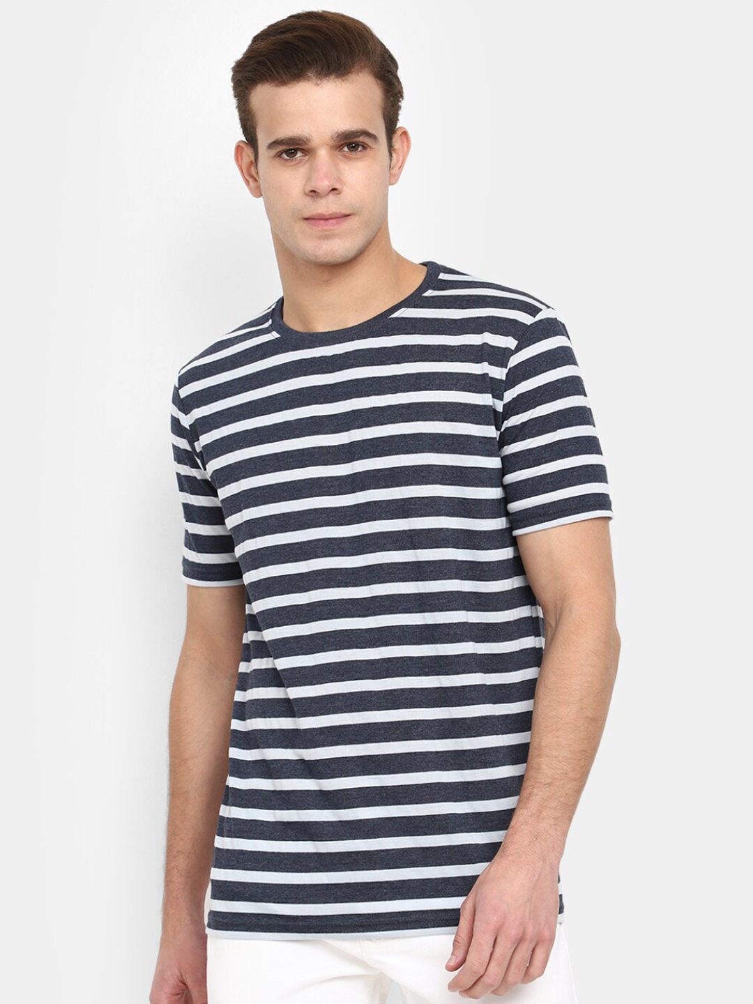 

V-Mart Striped Slim Fit T-shirt, Navy blue
