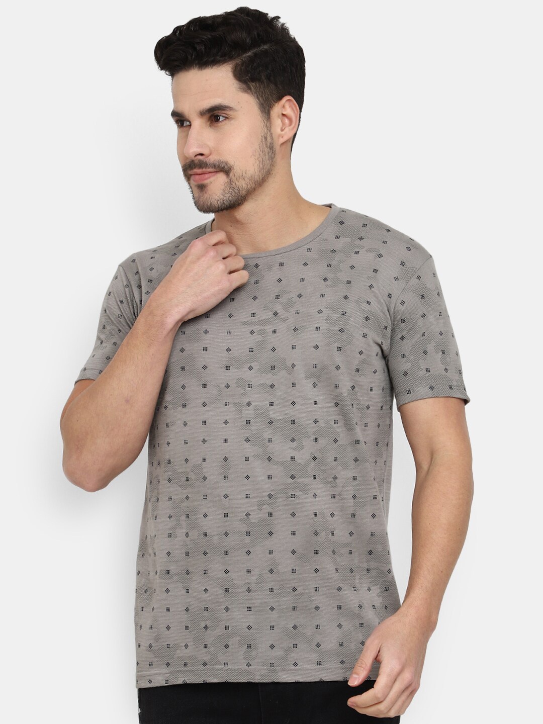 

V-Mart Conversational Printed Cotton T-shirt, Grey