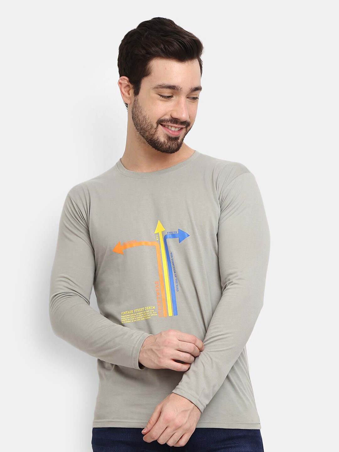 

V-Mart Graphic Printed Long Sleeves Slim Fit T-shirt, Grey