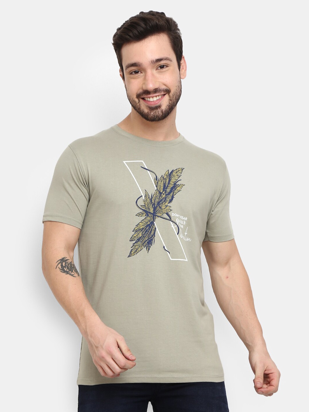 

V-Mart Graphic Printed Round Neck Short Sleeves Slim Fit Cotton T-shirt, Grey