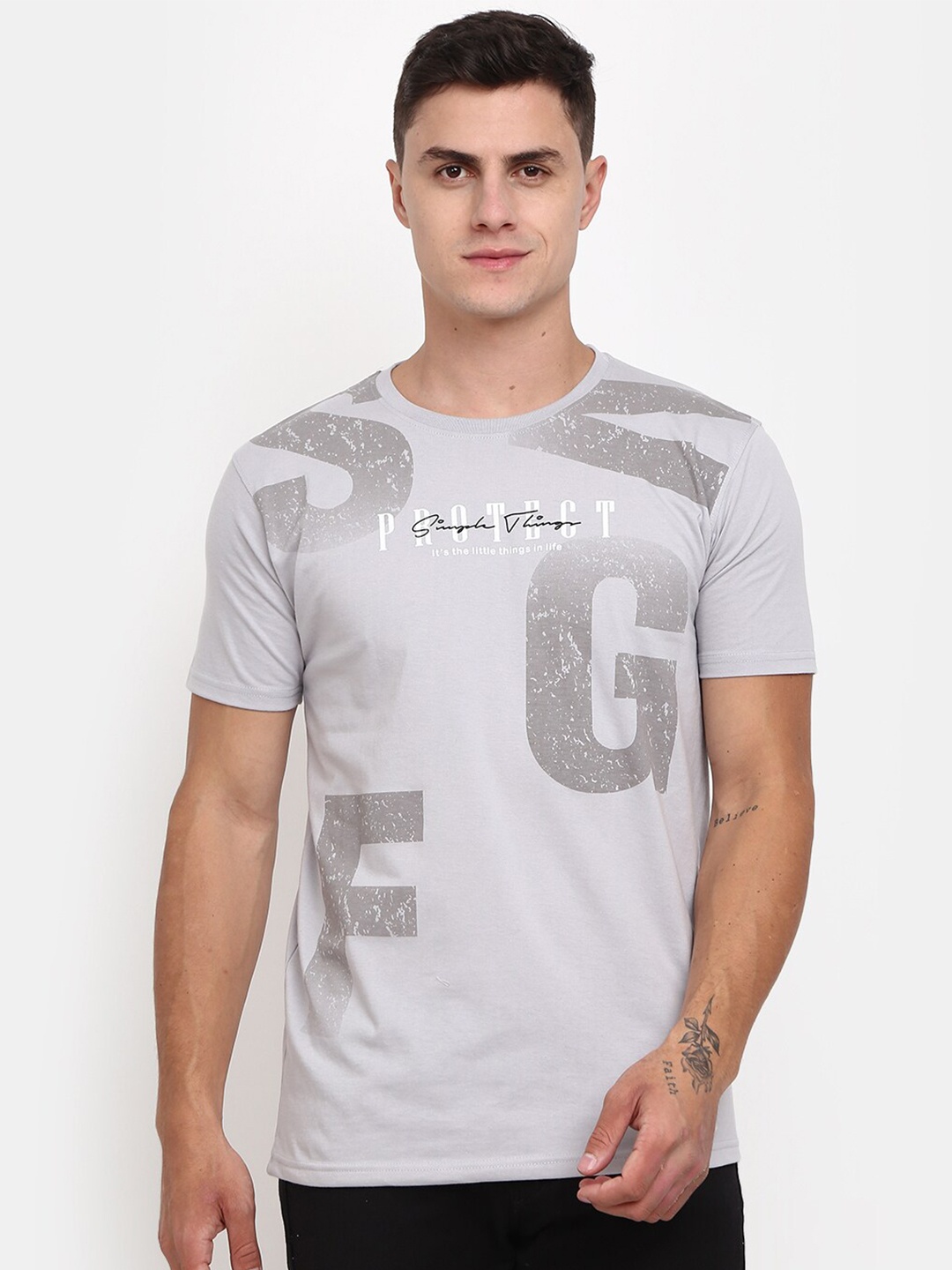 

V-Mart Typography Printed Cotton T-shirt, Grey