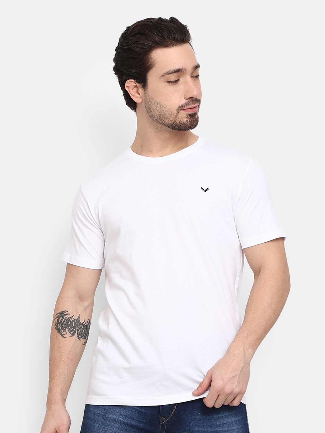 

V-Mart Round Neck Short Sleeves Slim Fit Cotton T-shirt, White