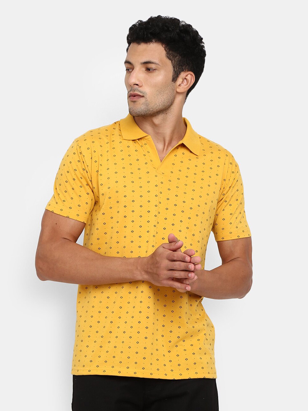 

V-Mart Conversational Printed Polo Collar Slim Fit T-shirt, Yellow