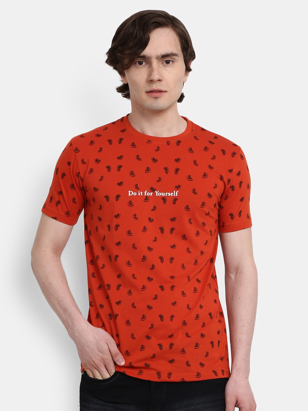 

V-Mart Conversational Printed Slim Fit Casual T-shirt, Rust