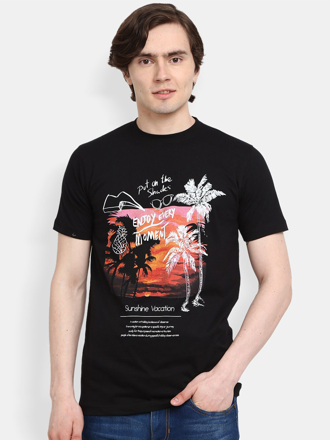 

V-Mart Graphic Printed Cotton Slim Fit T-shirt, Black