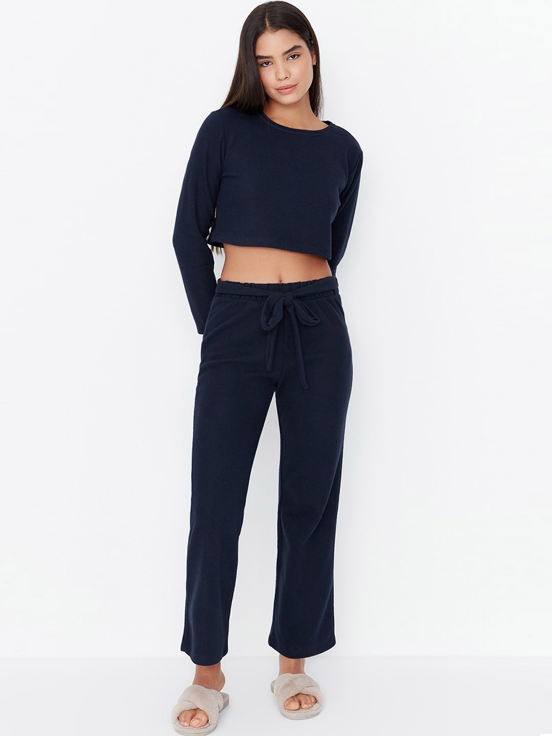 

Trendyol Women Round Neck Top With Trousers, Navy blue