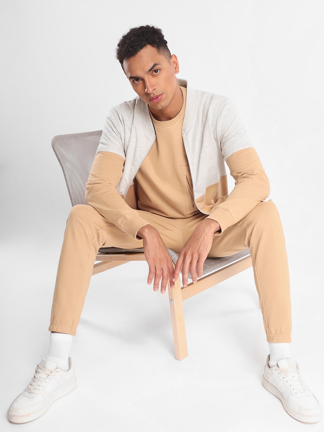 

NOBERO Colourblocked Sweatshirt With Joggers Co-Ords With T-Shirt, Beige