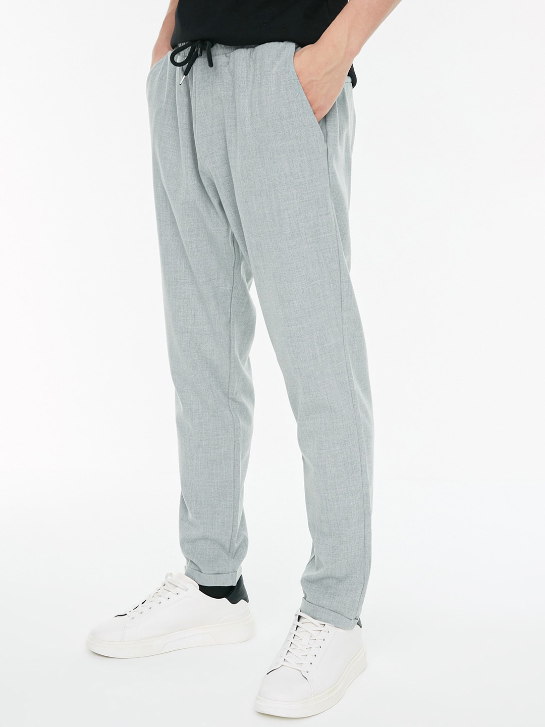 

Trendyol Men Mid-Rise Regular Fit Plain Trousers, Grey