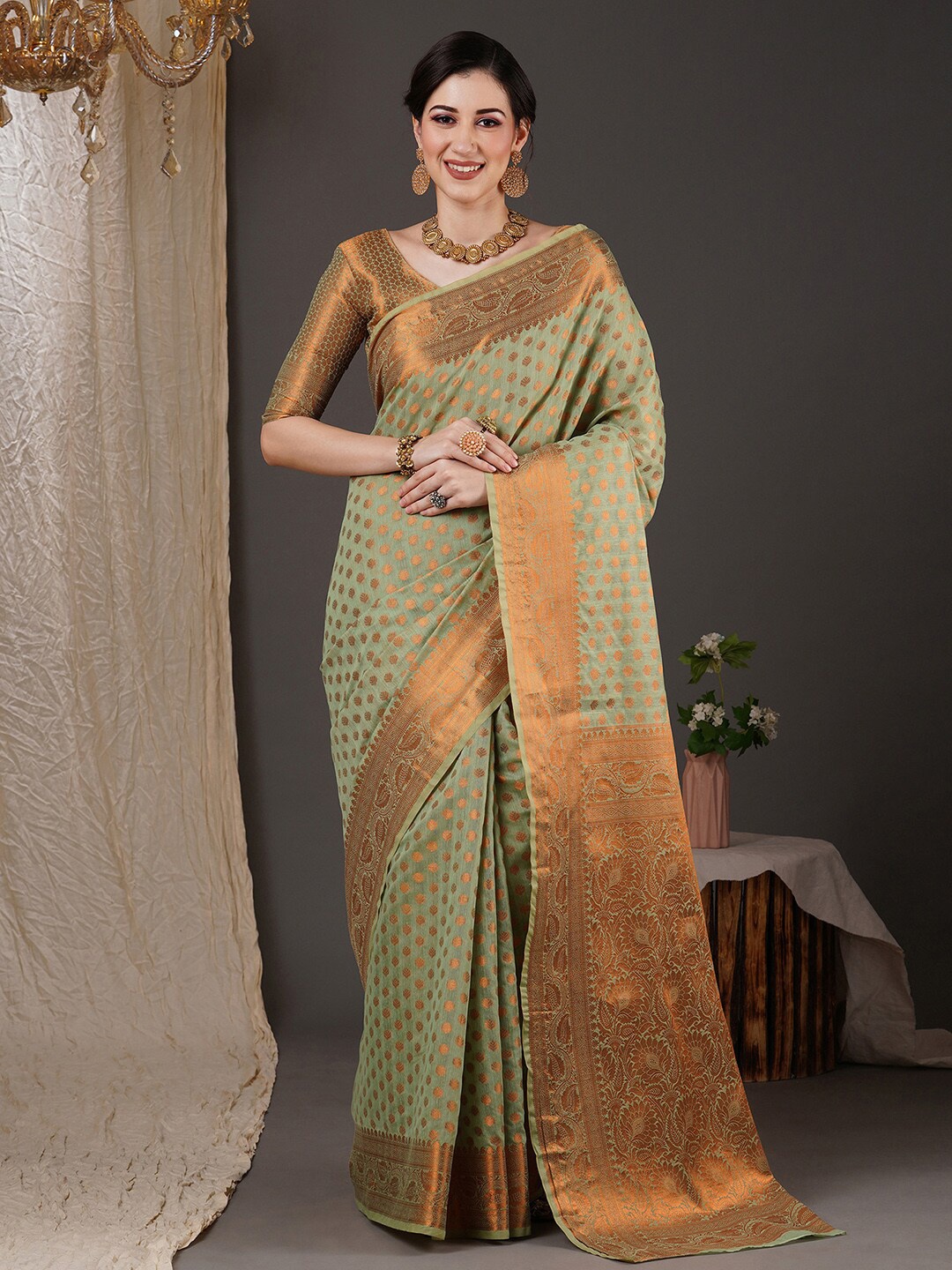 

Saree mall Green & Gold-Toned Floral Woven Design Zari Banarasi Sarees