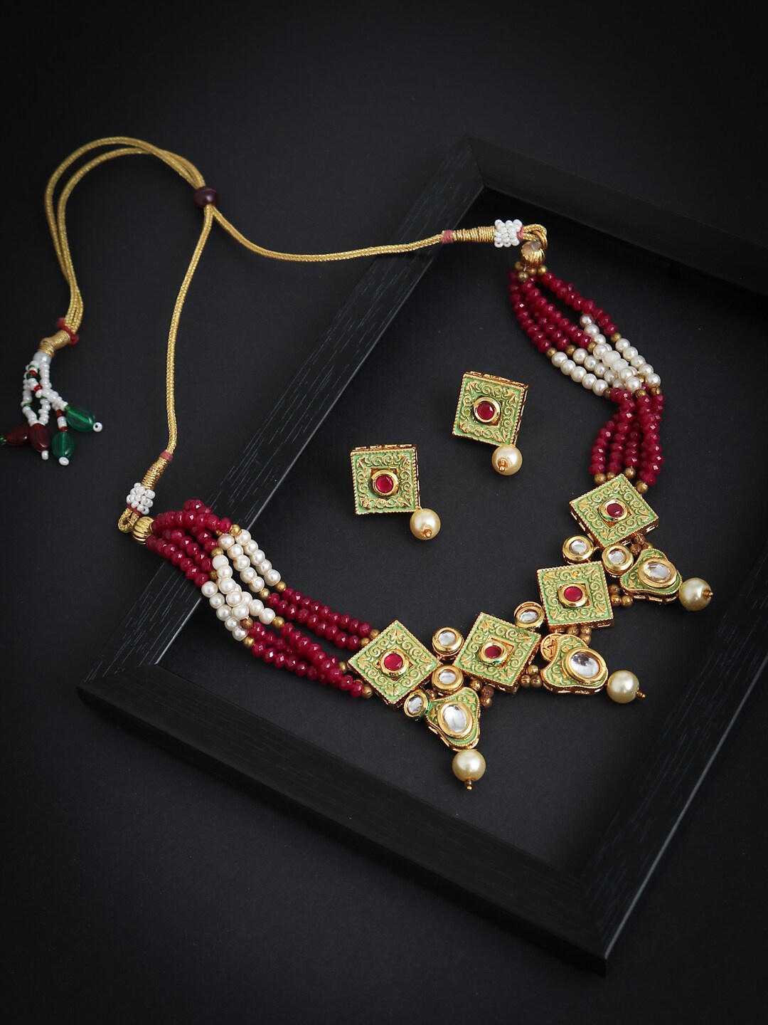 

Sukkhi Gold Plated Kundan Choker Necklace Set
