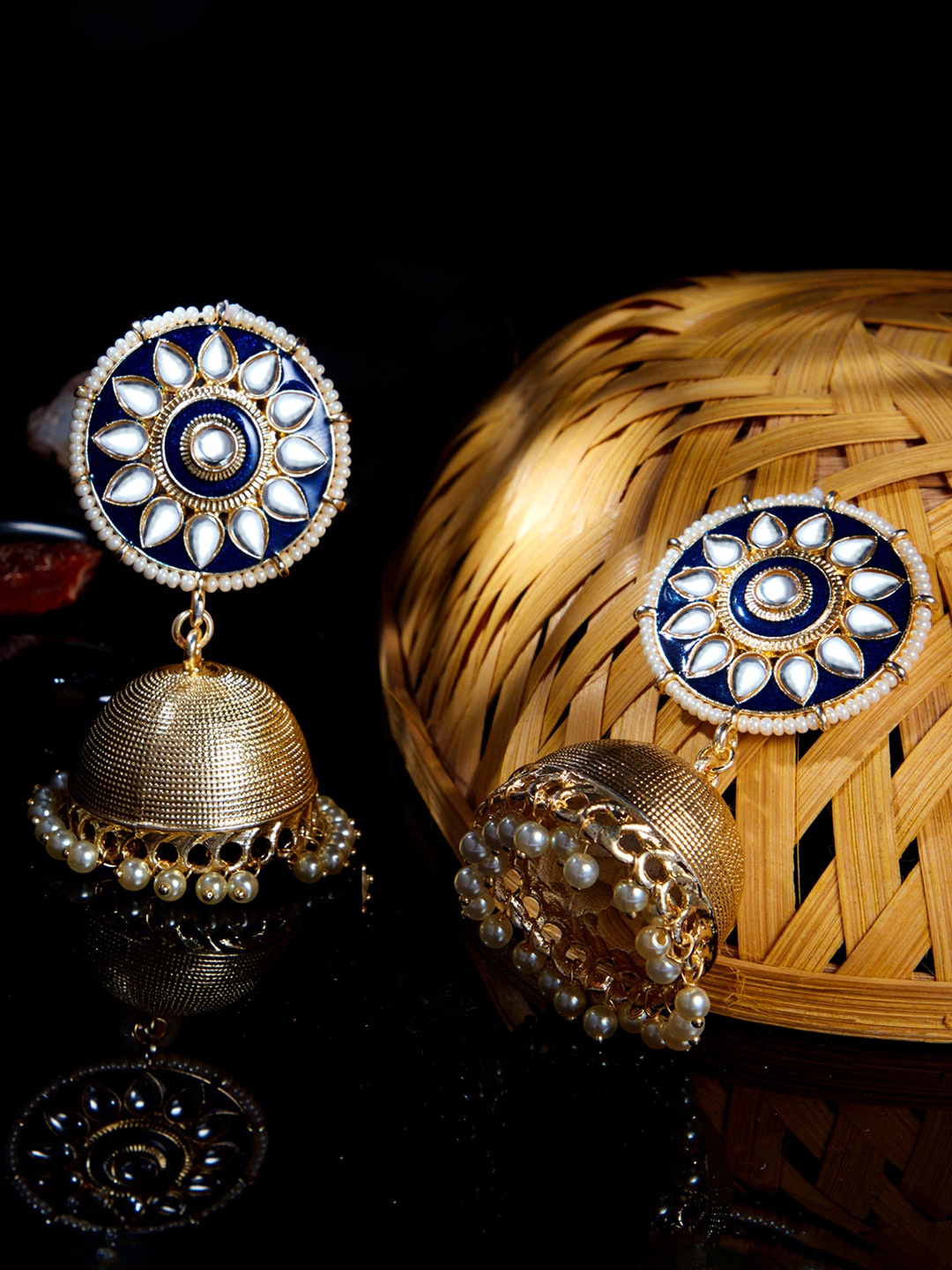 

Sukkhi Gold-Plated Kundan Meenakari Dome Shaped Jhumkas Earrings