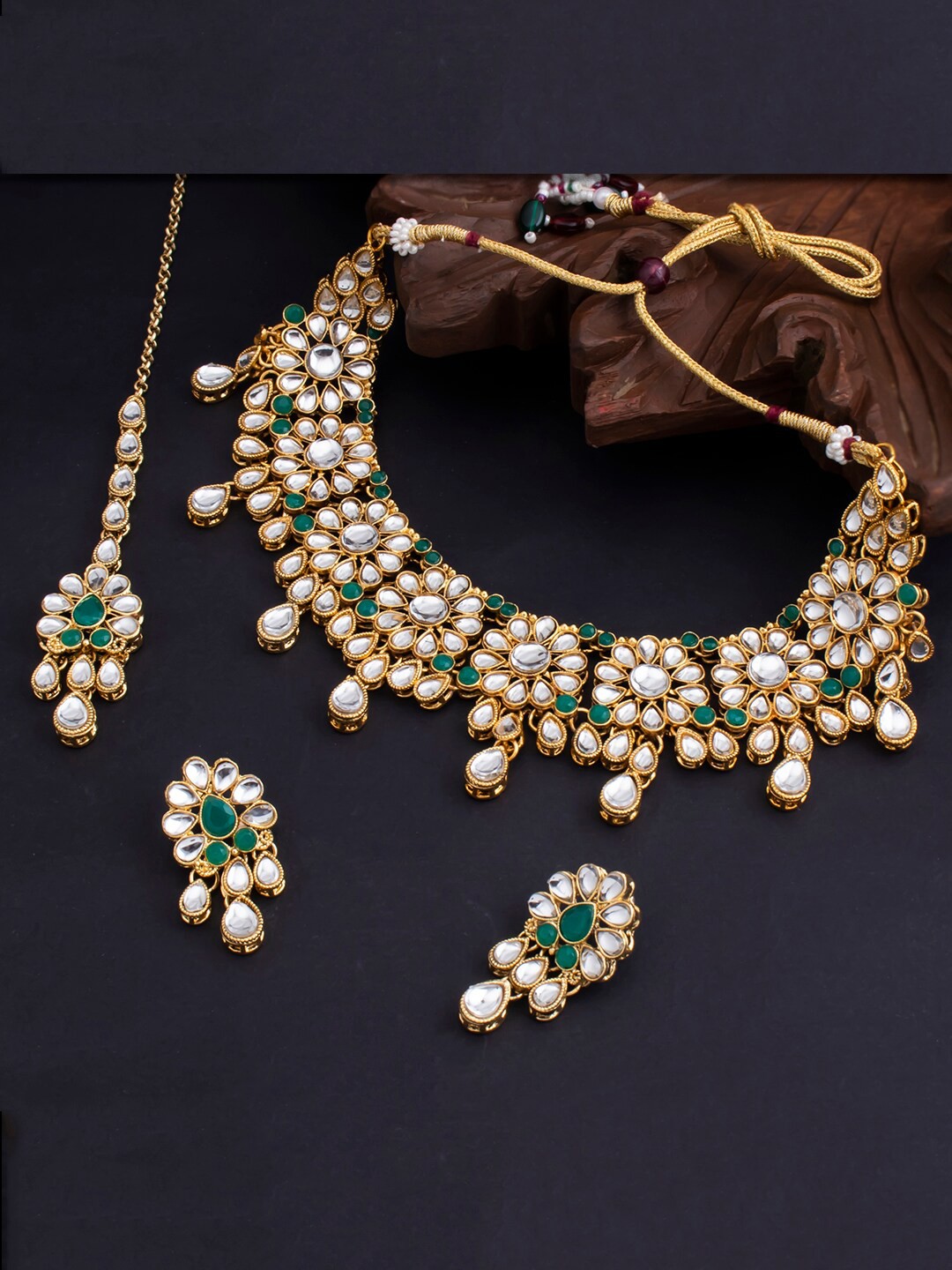 

Sukkhi Gold-Plated Kundan Choker Necklace Set With Maang Tika