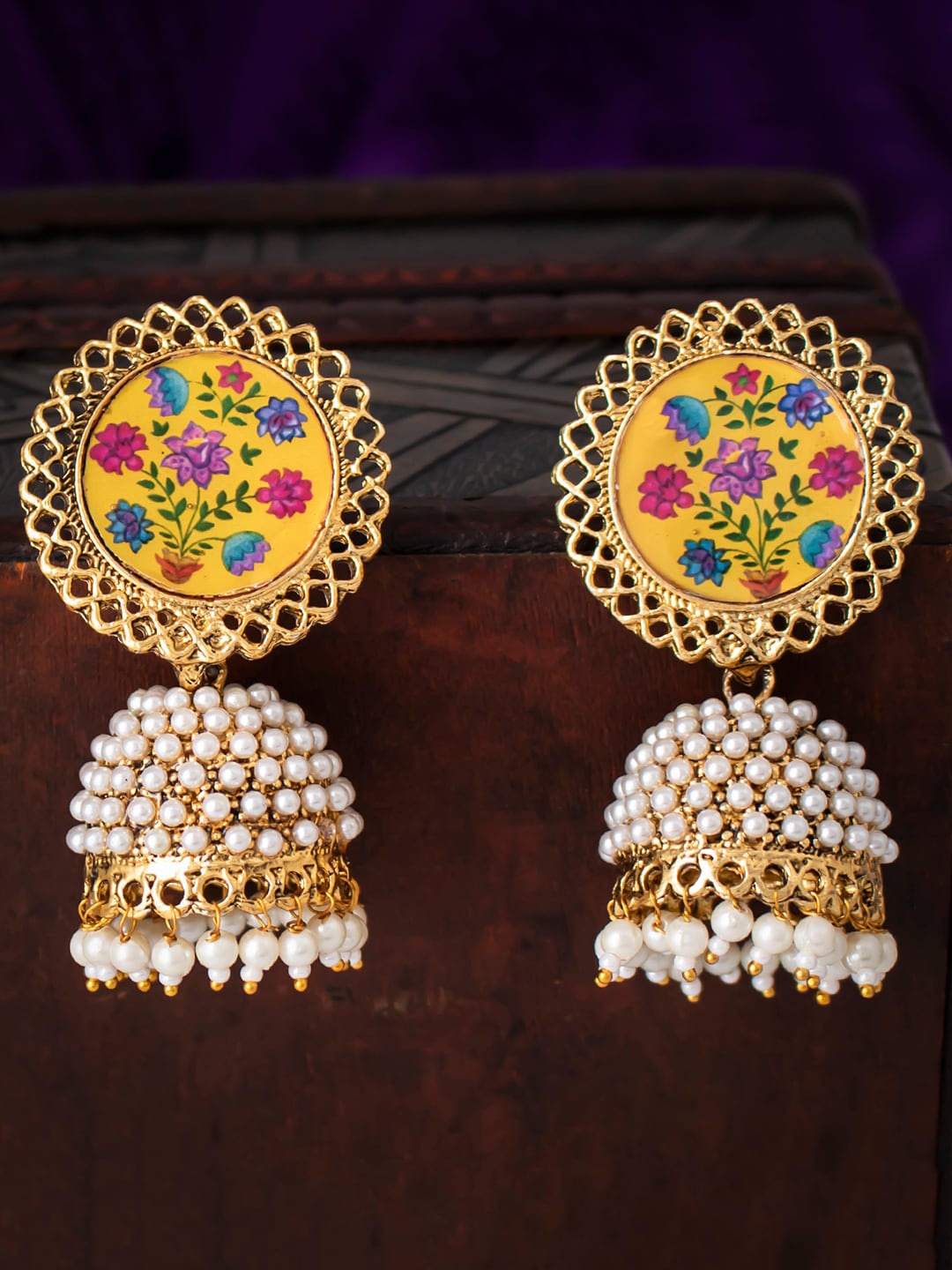 

Sukkhi Gold Plated Dome Shaped Jhumkas Earrings