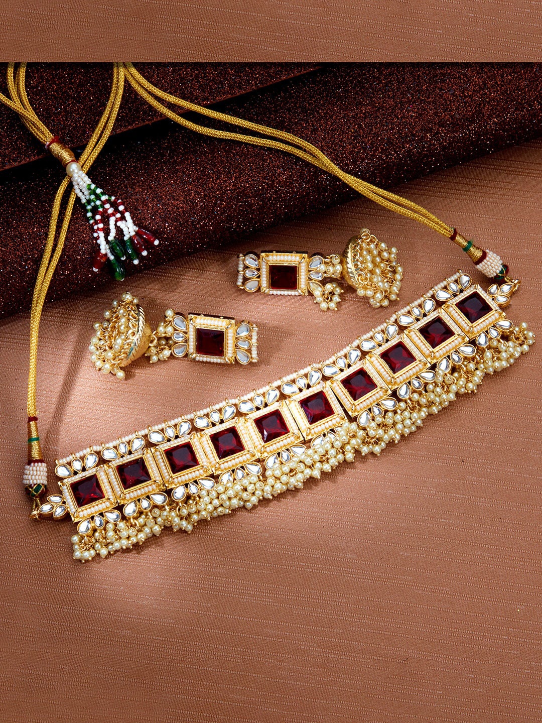 

Sukkhi Gold Plated Kundan Choker Jewellery Set