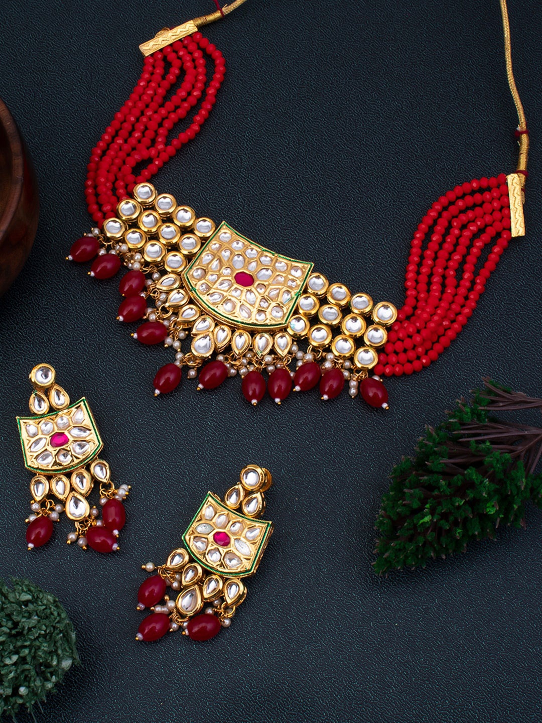 

Sukkhi Gold Plated Kundan Choker Necklace Set