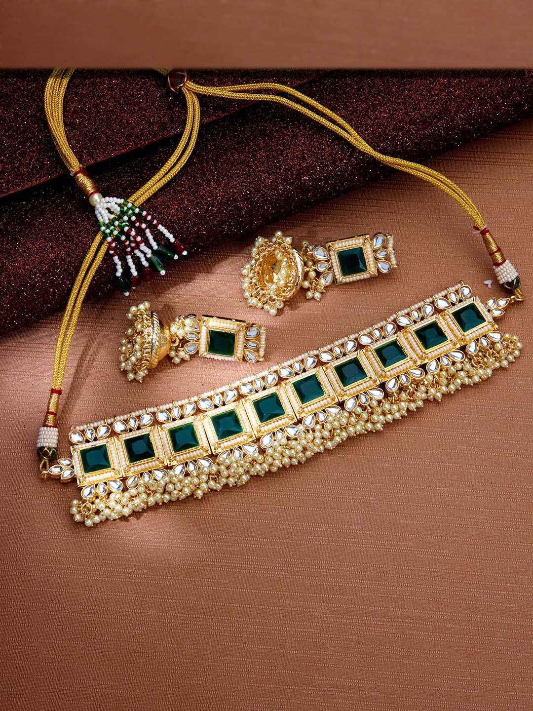 

Sukkhi Gold Plated Kundan Jewellery Set
