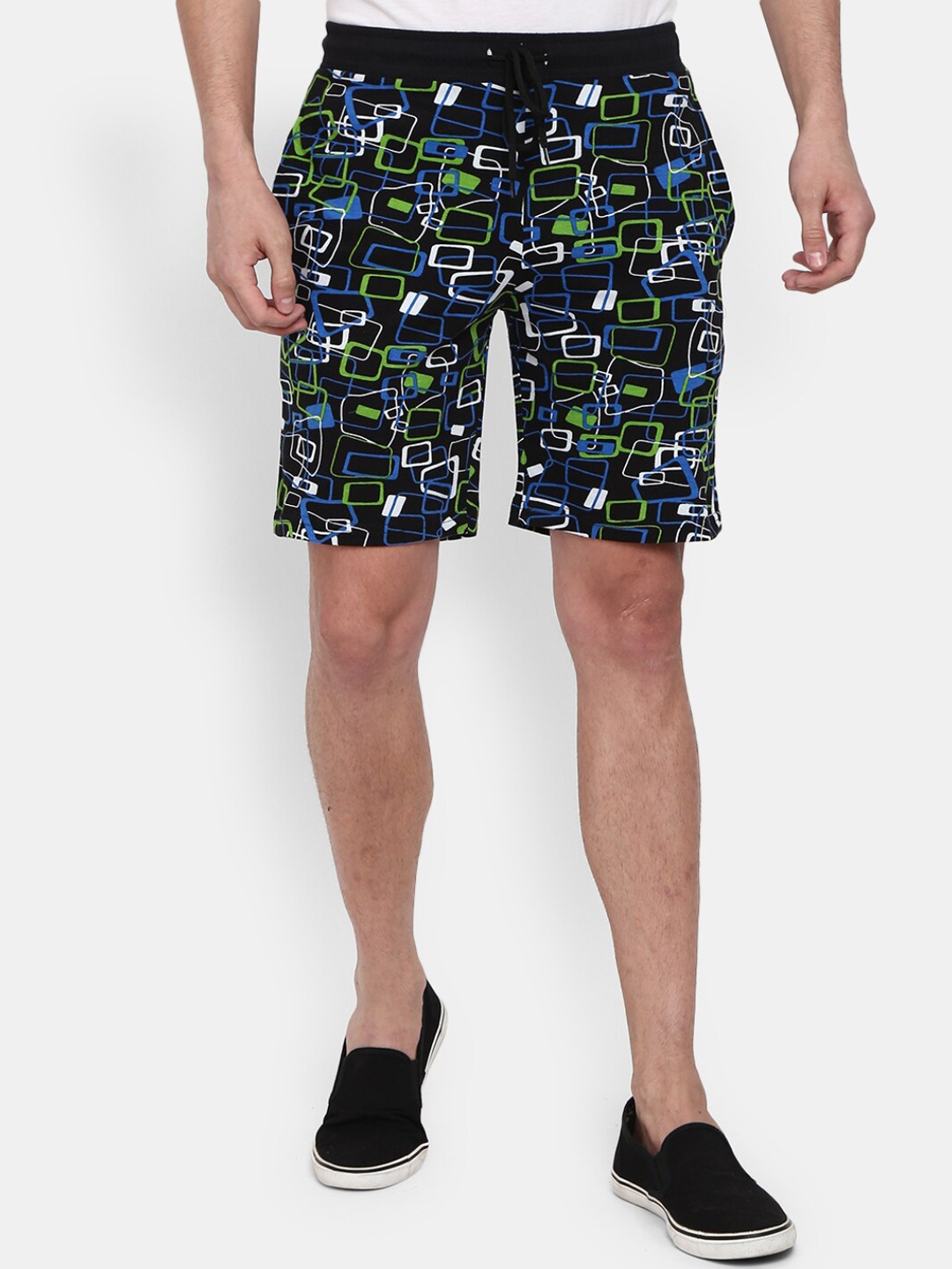 

V-Mart Men Geometric Printed Mid-Rise Cotton Shorts, Black