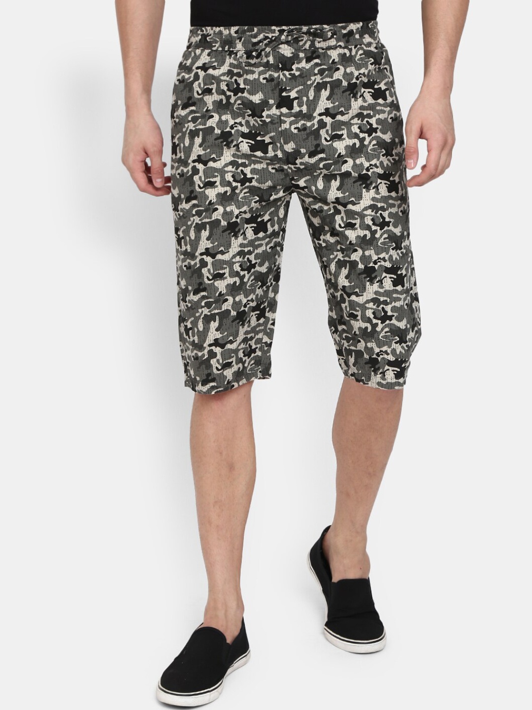 

V-Mart Men Camouflage Printed Mid-Rise Cotton Shorts, Grey