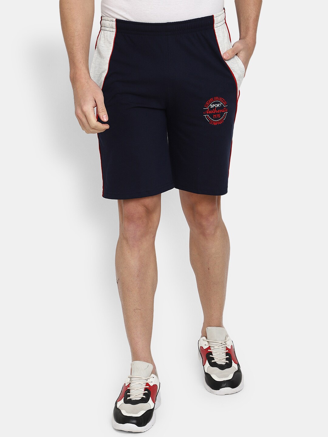 

V-Mart Men Mid-Rise Outdoor Sports Shorts, Navy blue