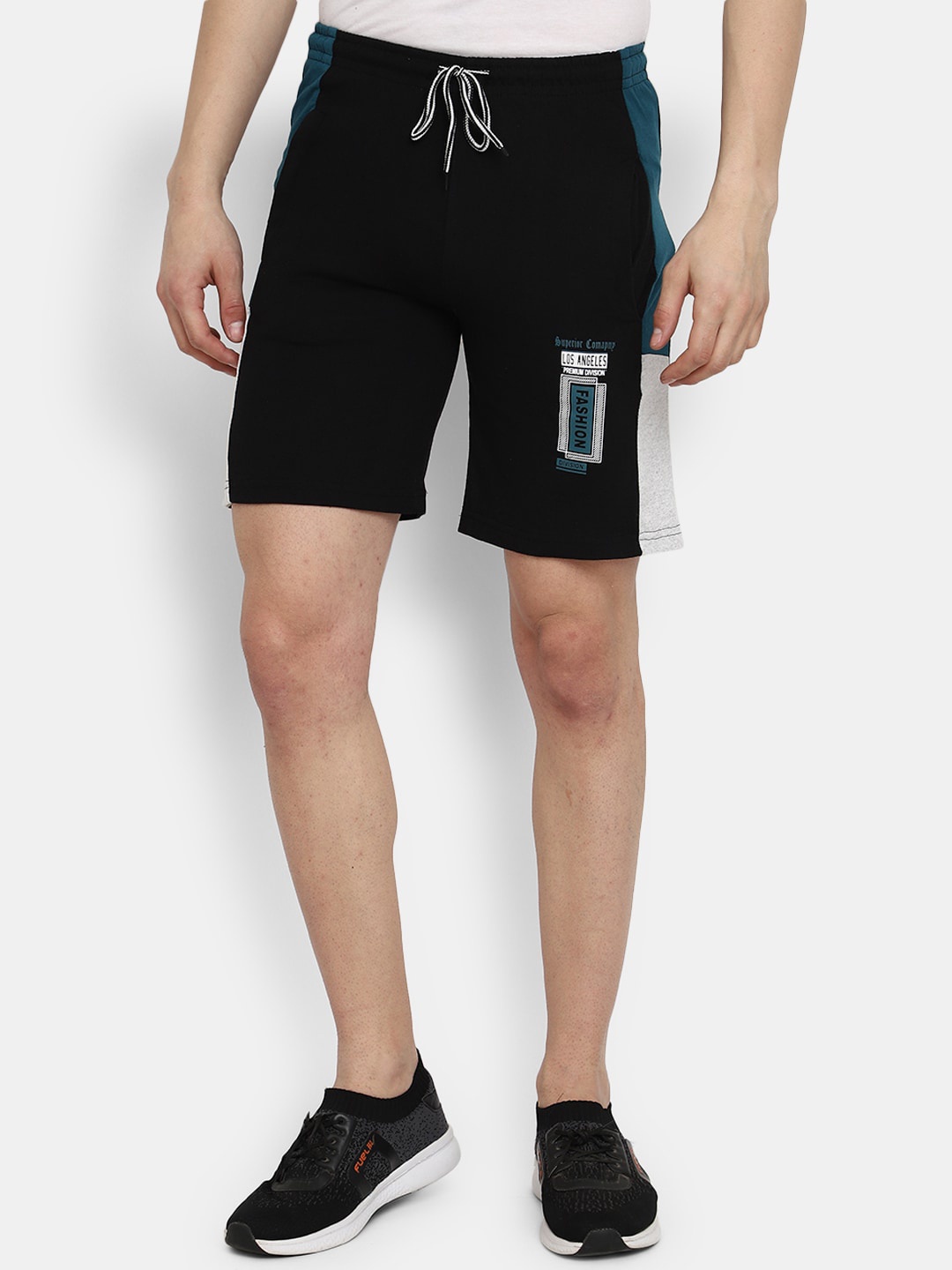 

V-Mart Men Colourblocked Mid-Rise Cotton Shorts, Black